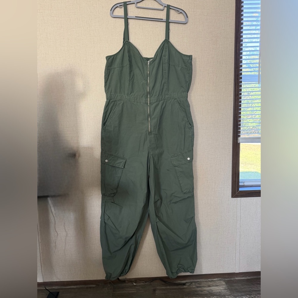 Universal Thread Olive Green Jumpsuit